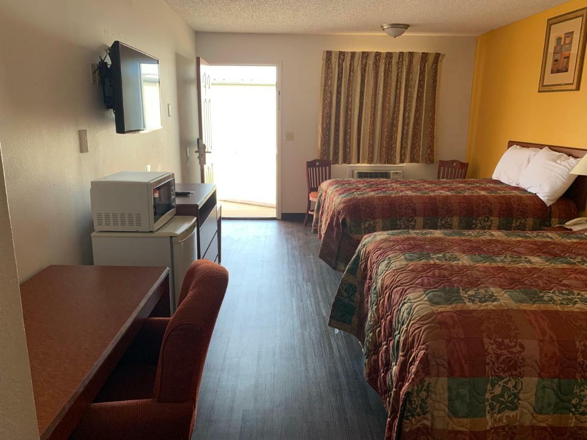 Economy Inn Springdale Bagian luar foto